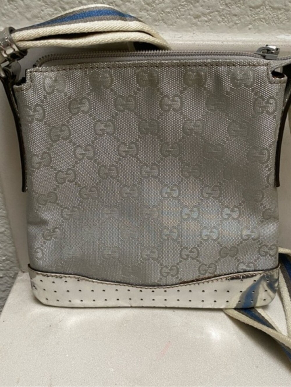 Gucci Silver Monogram Crossbody Bag with Blue and Cream Striped Strap - Picture 4 of 11